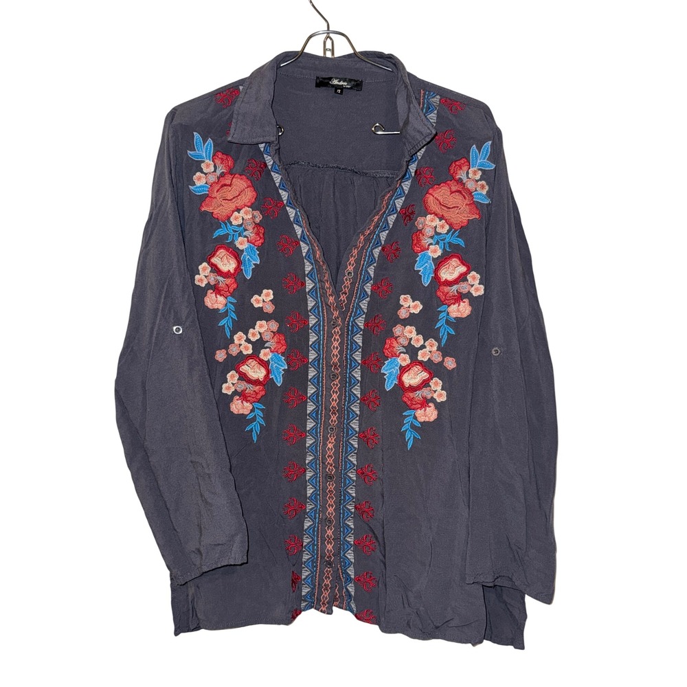 Andree by Unit Floral Embroidered Boho Button Up Top Gray 1X P12551